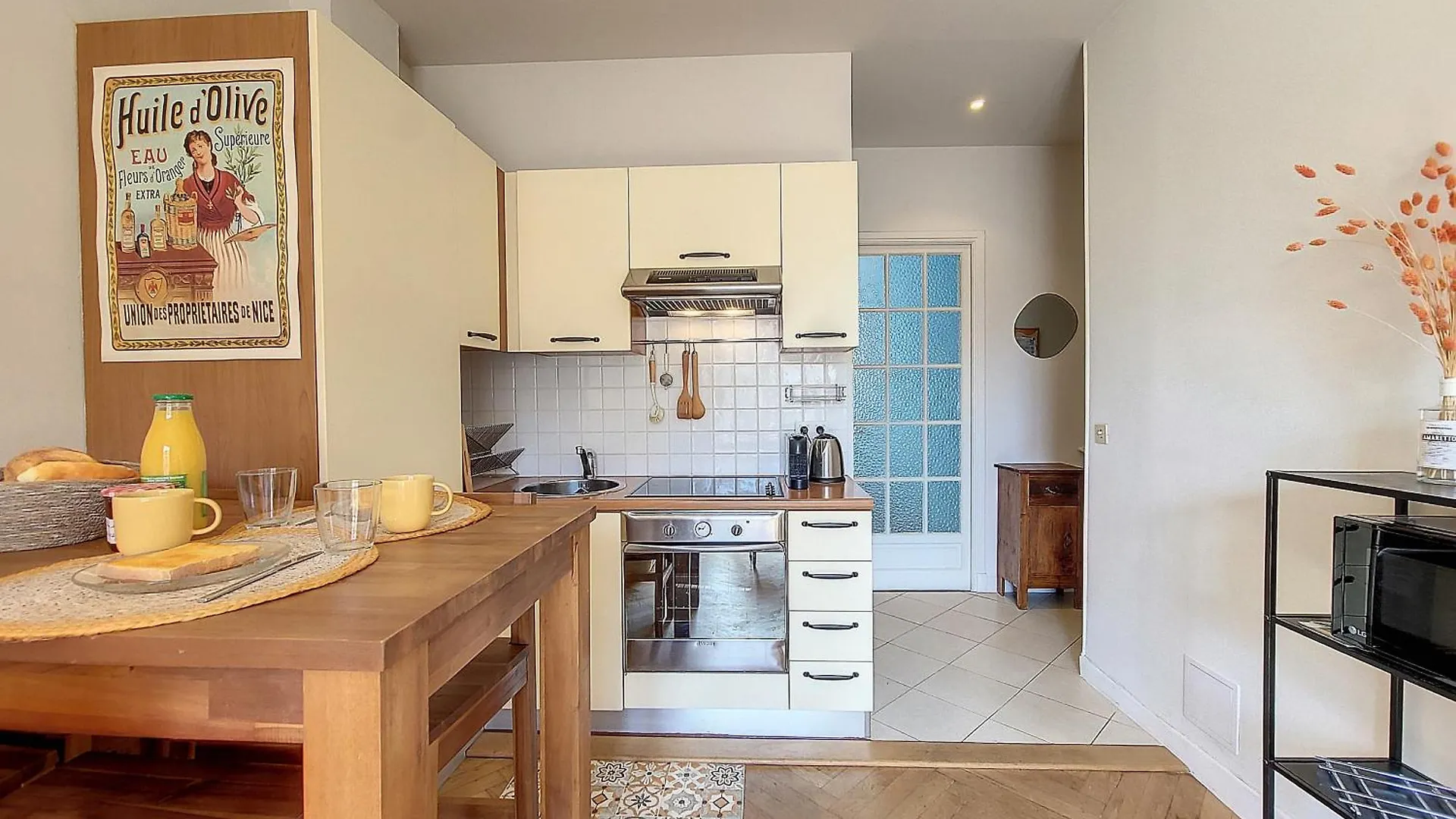Nestor&Jeeves - Pantai - Near Beach - Balcony Nice 0*,  France